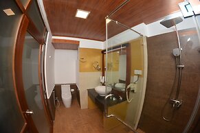 Beach Corridor Hotel & Spa with Free Airport Shuttle