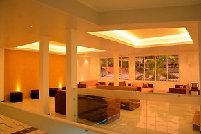 Beach Corridor Hotel & Spa with Free Airport Shuttle