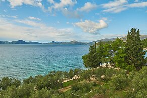 Hedera Estate, Villa Hedera XV