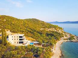 Hedera Estate, Villa Hedera XV