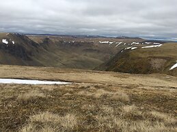 Beautiful 8-bed House in Angus