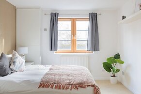Serenity Apartment Whitechapel