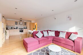 Serenity Apartment Whitechapel