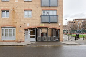 Serenity Apartment Whitechapel