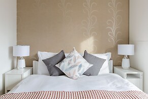 Serenity Apartment Whitechapel