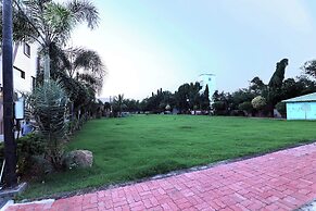 Topline Foods Resort