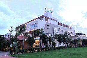 Topline Foods Resort