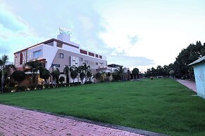 Topline Foods Resort