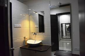 Topline Foods Resort