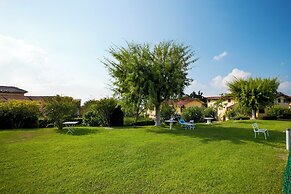 Bardolino Garden Pool & Tennis