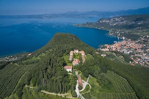 Bardolino Garden Pool & Tennis