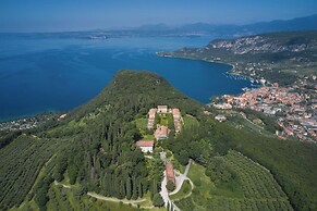 Bardolino Garden Pool & Tennis