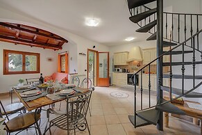 Villa Monte Enrico - With Pool