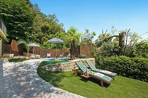 Villa Monte Enrico - With Pool