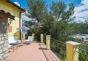 Villa Monte Enrico - Pool And Whirlpool