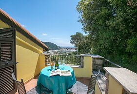 Villa Monte Enrico - Pool And Whirlpool