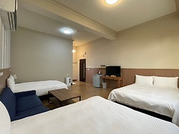 Small Ryukyu Loju sunrise Inn