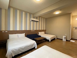 Small Ryukyu Loju sunrise Inn