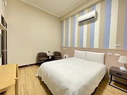 Small Ryukyu Loju sunrise Inn