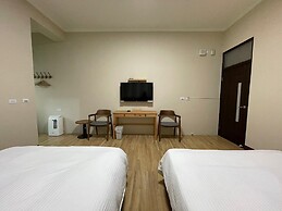 Small Ryukyu Loju sunrise Inn