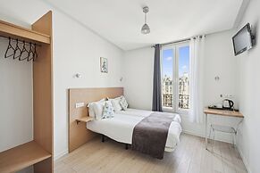 Hotel Le National Clichy Paris