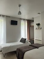 Hotel Le National Clichy Paris