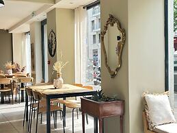 Hotel Le National Clichy Paris