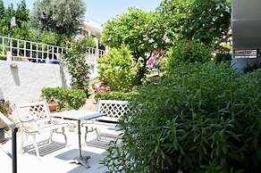 Erato Hotel