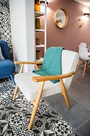 NIU Modern & Centric Lofts