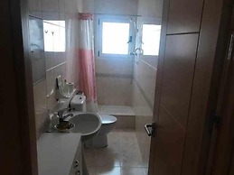 12 Octubre Residence