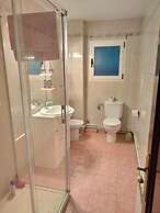 12 Octubre Residence