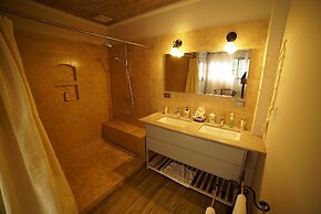 Schumann’s Resort & Park