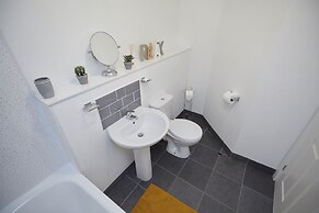 Spire View Apartment