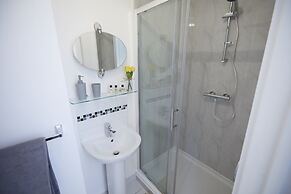 Freemantle Apartment