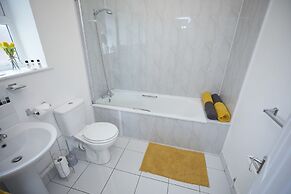 Freemantle Apartment