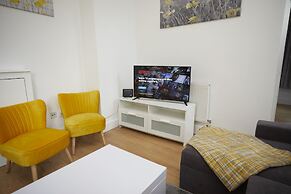 Freemantle Apartment