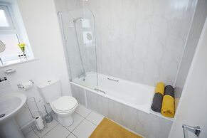 Freemantle Apartment