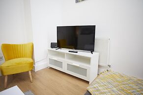 Freemantle Apartment