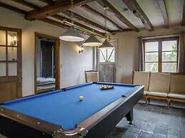 Holiday Home With Sauna in Alveringem
