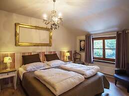 Holiday Home With Sauna in Alveringem