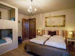 Holiday Home With Sauna in Alveringem