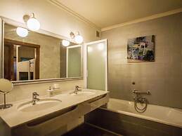 Holiday Home With Sauna in Alveringem