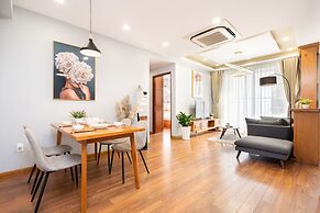 Infinity Pool Signature - Saigon Rivergate