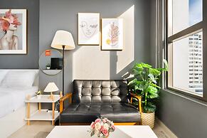 Infinity Pool Signature - Saigon Rivergate