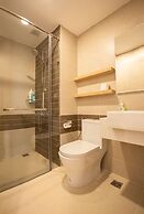 Infinity Pool Signature - Saigon Rivergate