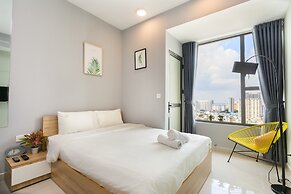 Infinity Pool Signature - Saigon Rivergate