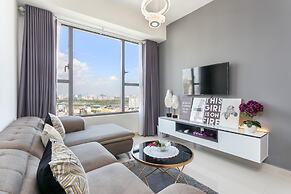 Infinity Pool Signature - Saigon Rivergate