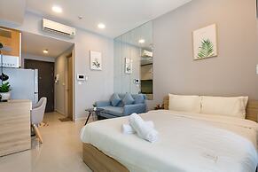 Infinity Pool Signature - Saigon Rivergate