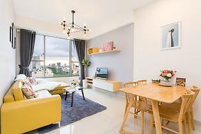 Infinity Pool Signature - Saigon Rivergate