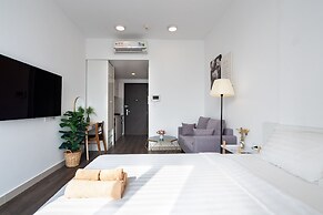 Infinity Pool Signature - Saigon Rivergate